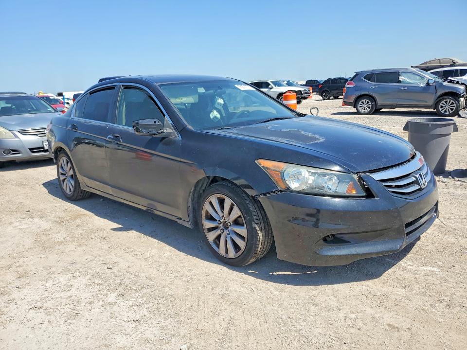 65291706 :رقم المزاد ، 1HGCP2F72BA068002 vin ، 2011 Honda Accord مزاد بيع