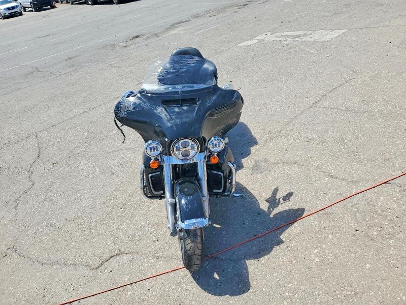 66990116 :رقم المزاد ، 1HD1FCC17JB619949 vin ، 2018 Harley-davidson Flhtcu مزاد بيع