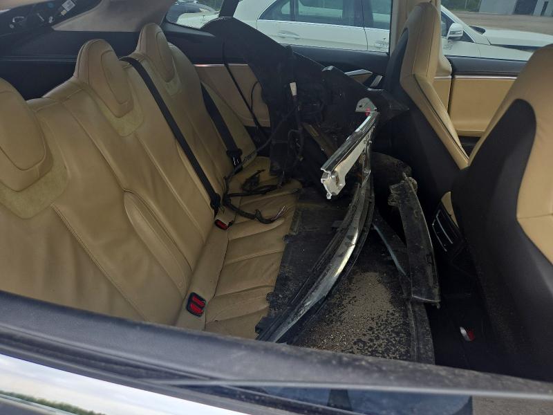 Продажа на аукционе авто 2014 Tesla Model S, vin: 5YJSA1H17EFP44194, номер лота: 63643526