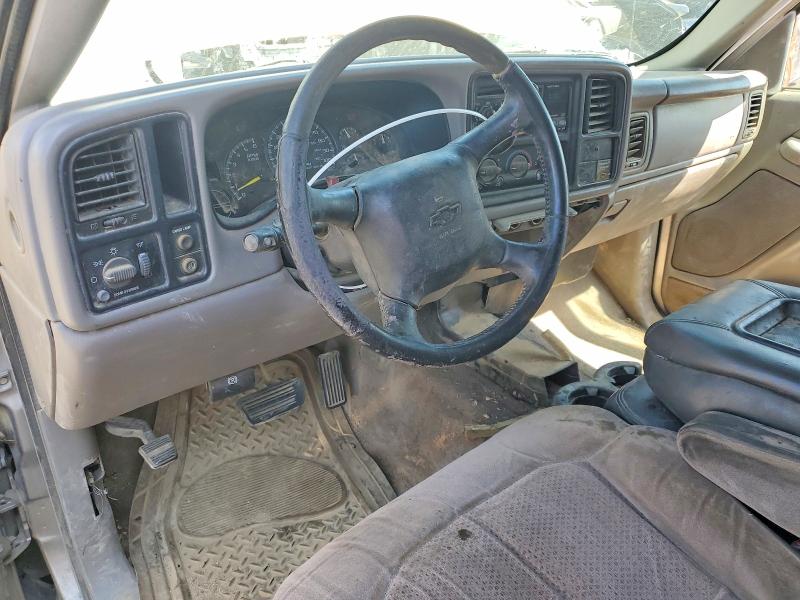 Продаж на аукціоні авто 2000 Chevrolet Silverado, vin: 1GCEC19VXYZ352995, номер лоту: 63743996