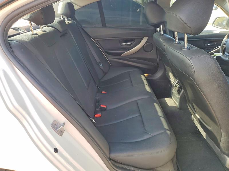 Продаж на аукціоні авто 2017 Bmw 320, vin: WBA8E1G3XHNU17387, номер лоту: 64374836