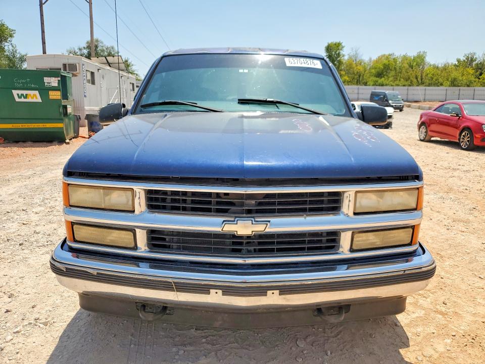 1999 Chevrolet Tahoe მანქანა იყიდება აუქციონზე, vin: 1GNEK13R1XJ452812, აუქციონის ნომერი: 63704876