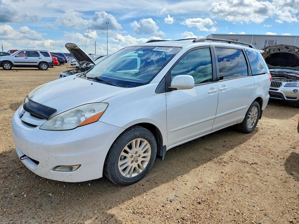 65381096 :رقم المزاد ، 5TDBK23C77S000587 vin ، 2007 Toyota Sienna مزاد بيع