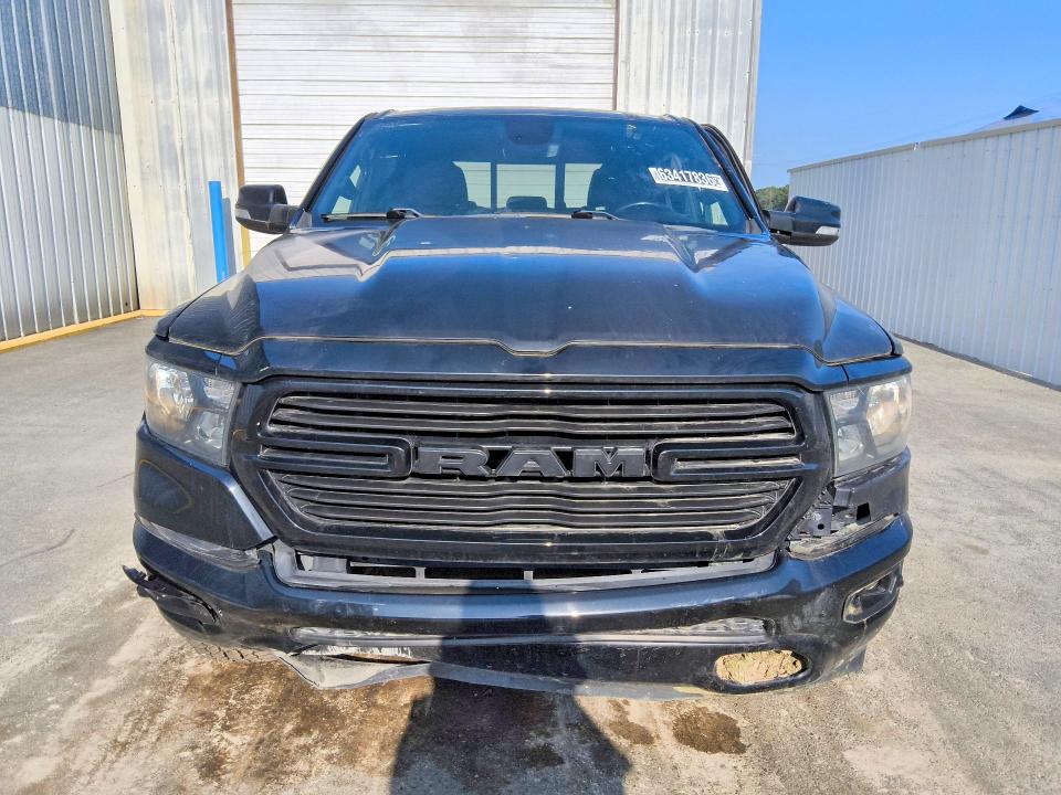 63417836 :رقم المزاد ، 1C6RREBG5MN820885 vin ، 2021 Ram 1500 مزاد بيع