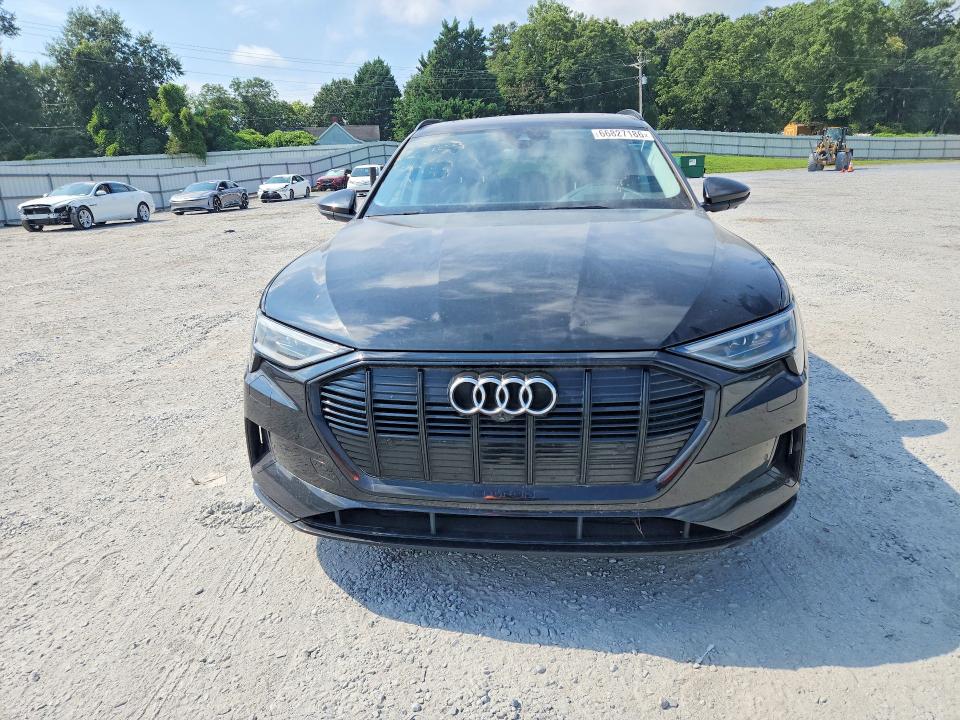 2021 Audi E-tron მანქანა იყიდება აუქციონზე, vin: WA1VABGE5MB038148, აუქციონის ნომერი: 66827186