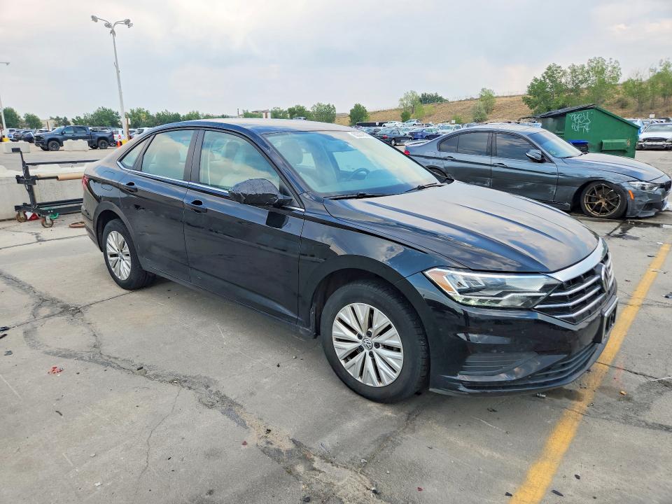 63337816 :رقم المزاد ، 3VWN57BU4KM215233 vin ، 2019 Volkswagen Jetta مزاد بيع