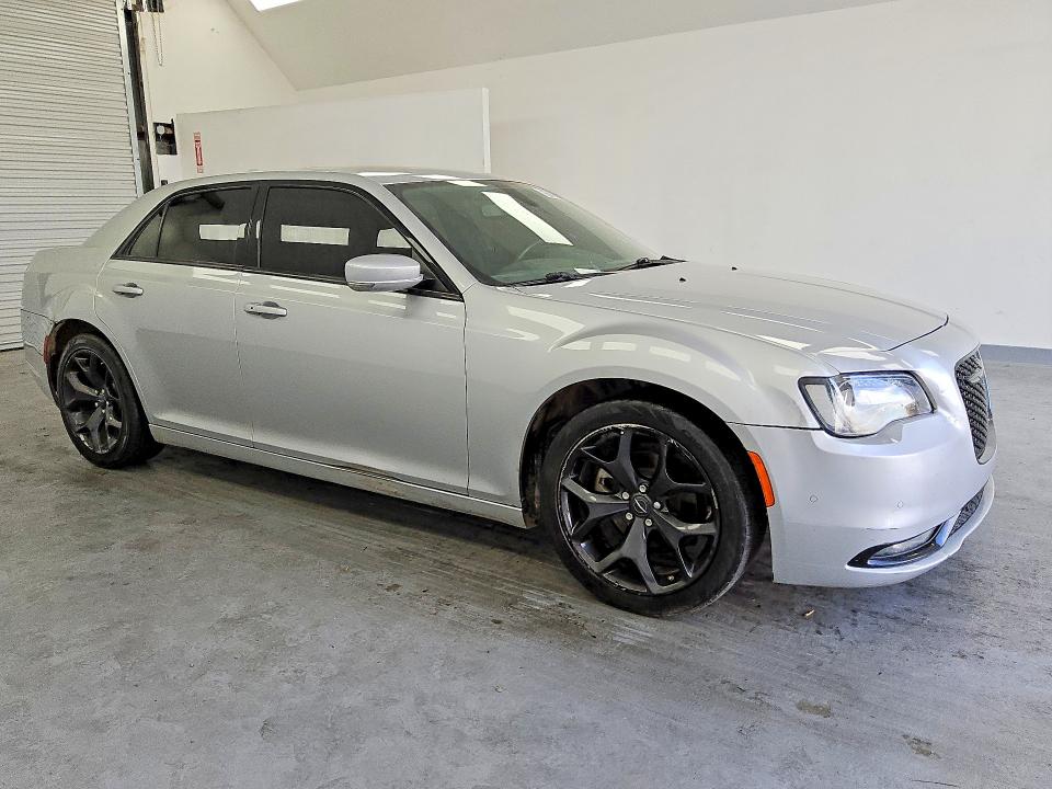 65120666 :رقم المزاد ، 2C3CCABG1PH541962 vin ، 2023 Chrysler 300 مزاد بيع