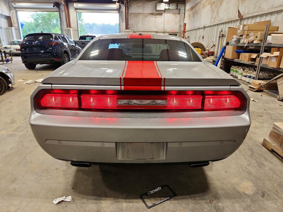 63758236 :رقم المزاد ، 2C3CDYAG1DH670979 vin ، 2013 Dodge Challenger مزاد بيع