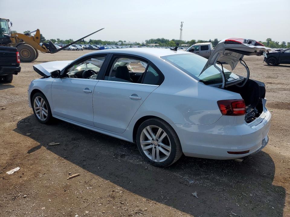 64929996 :رقم المزاد ، 3VWL17AJ8HM407385 vin ، 2017 Volkswagen Jetta مزاد بيع