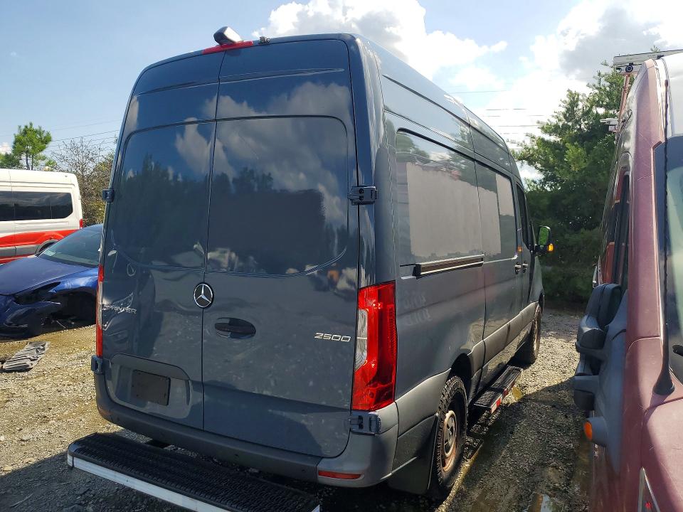 64149106 :رقم المزاد ، WD4PF0CD5KT004712 vin ، 2019 Mercedes-benz Sprinter مزاد بيع