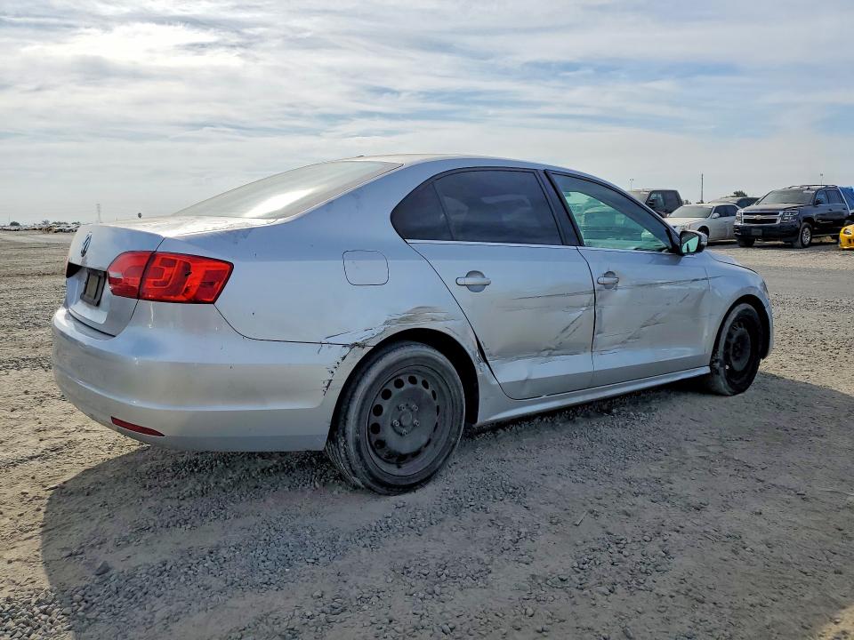 Продажа на аукционе авто 2013 Volkswagen Jetta, vin: 3VWDP7AJ2DM370427, номер лота: 64788506