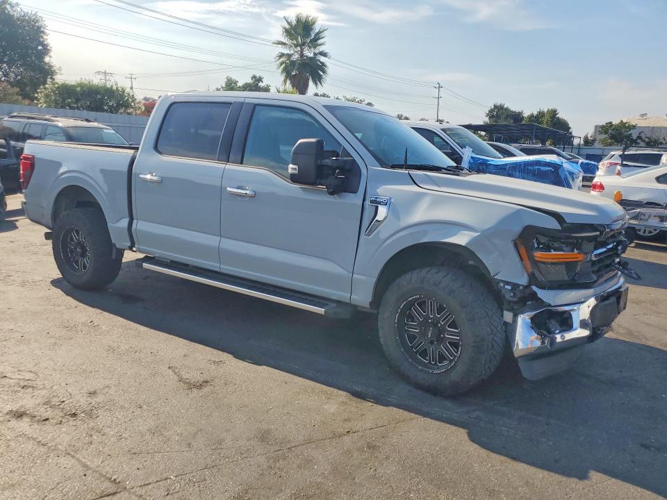 64936186 :رقم المزاد ، 1FTEW3K85RFA18318 vin ، 2024 Ford F150 مزاد بيع