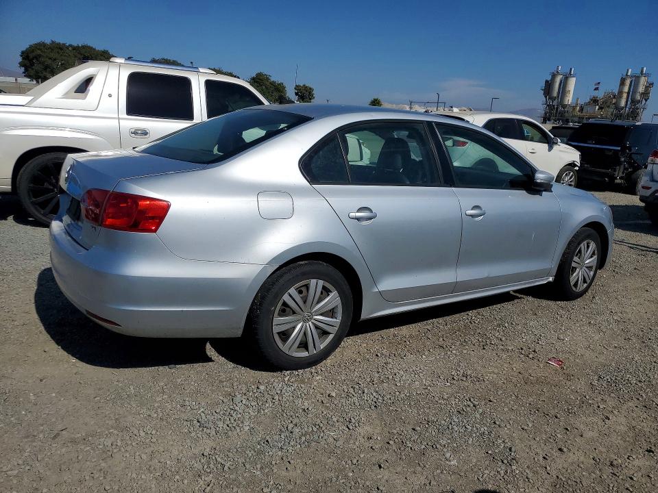 2014 Volkswagen Jetta მანქანა იყიდება აუქციონზე, vin: 3VWD17AJ5EM402886, აუქციონის ნომერი: 63953536