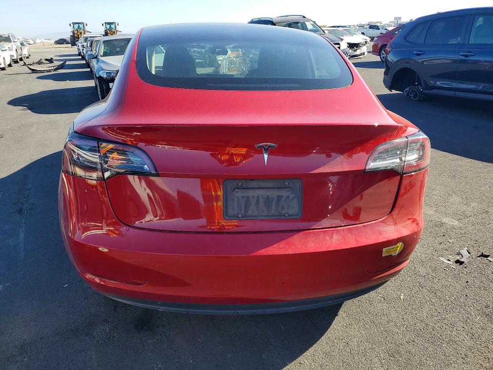 63561476 :رقم المزاد ، 5YJ3E1EA3MF079306 vin ، 2021 Tesla Model 3 مزاد بيع