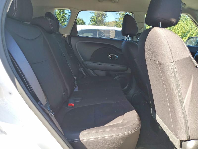 65585206 :رقم المزاد ، KNDJN2A20J7532424 vin ، 2018 Kia Soul مزاد بيع