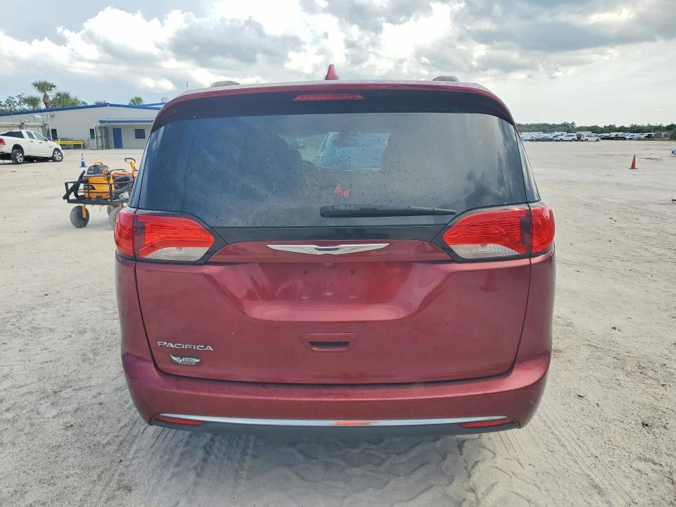 65876776 :رقم المزاد ، 2C4RC1BG6HR534068 vin ، 2017 Chrysler Pacifica مزاد بيع