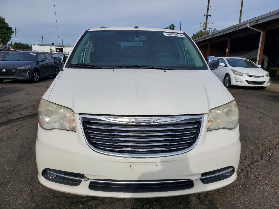 2011 Chrysler Town & Country მანქანა იყიდება აუქციონზე, vin: 2A4RR6DG6BR609698, აუქციონის ნომერი: 66485526