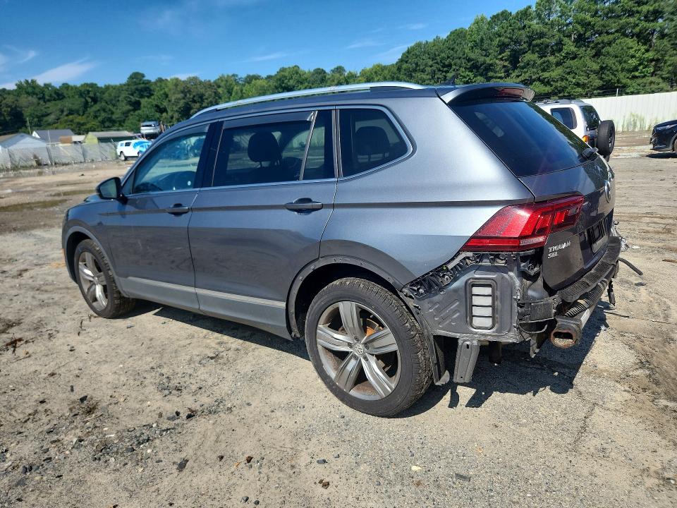 63855186 :رقم المزاد ، 3VV4B7AX7JM003557 vin ، 2018 Volkswagen Tiguan مزاد بيع