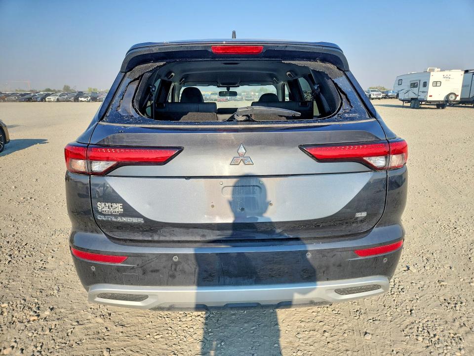 63842716 :رقم المزاد ، JA4J4VA81RZ060589 vin ، 2024 Mitsubishi Outlander مزاد بيع