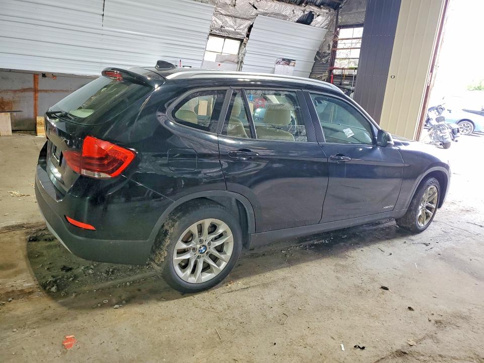 65687776 :رقم المزاد ، WBAVL1C54FVY25056 vin ، 2015 Bmw X1 مزاد بيع