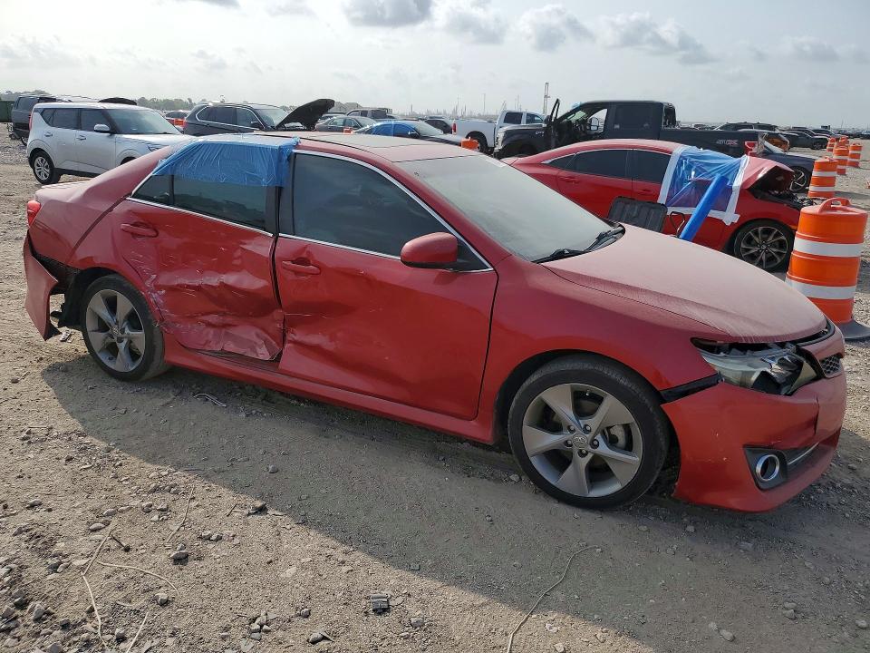 63800546 :رقم المزاد ، 4T1BF1FK2CU620301 vin ، 2012 Toyota Camry مزاد بيع