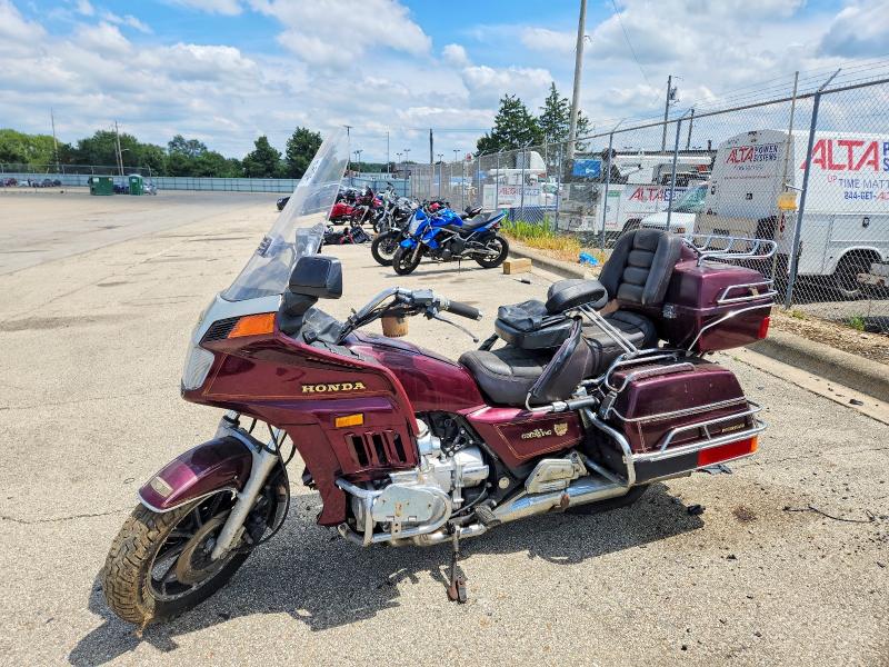 63603446 :رقم المزاد ، 1HFSC1413GA218498 vin ، 1986 Honda Gl1200 مزاد بيع