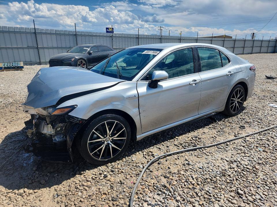 66617886 :رقم المزاد ، 4T1G31AK7MU028402 vin ، 2021 Toyota Camry مزاد بيع