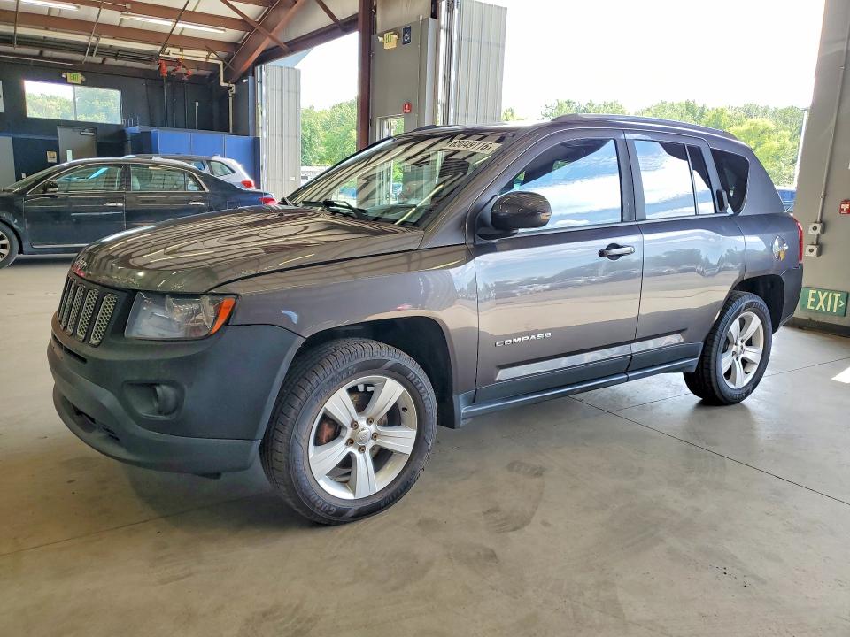 65049116 :رقم المزاد ، 1C4NJDEB2FD163190 vin ، 2015 Jeep Compass مزاد بيع