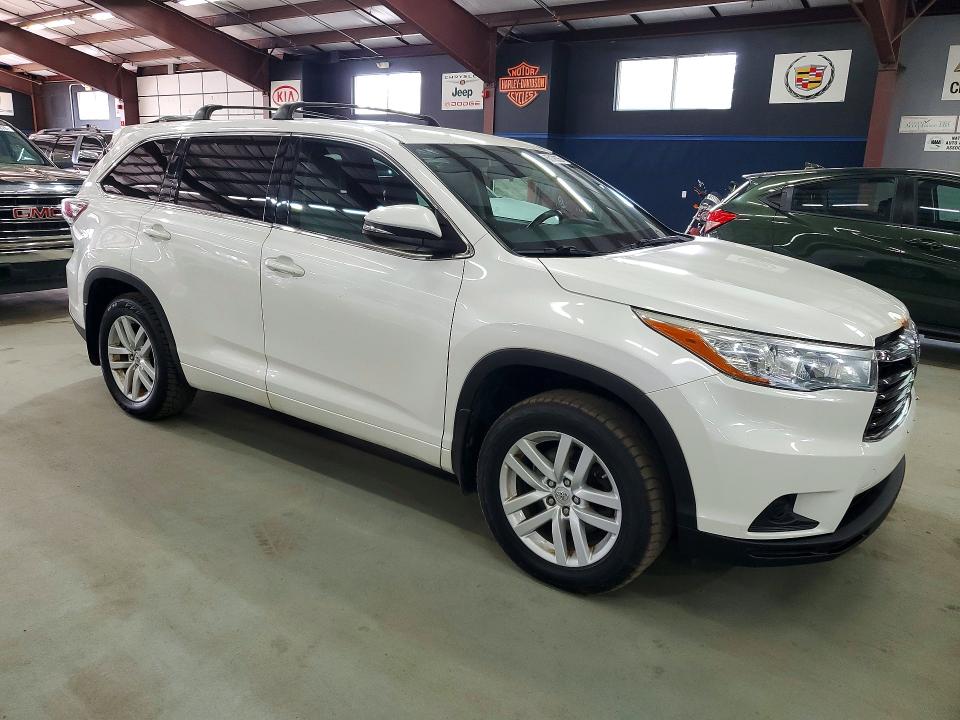 Продажа на аукционе авто 2015 Toyota Highlander, vin: 5TDBKRFHXFS211474, номер лота: 65136336