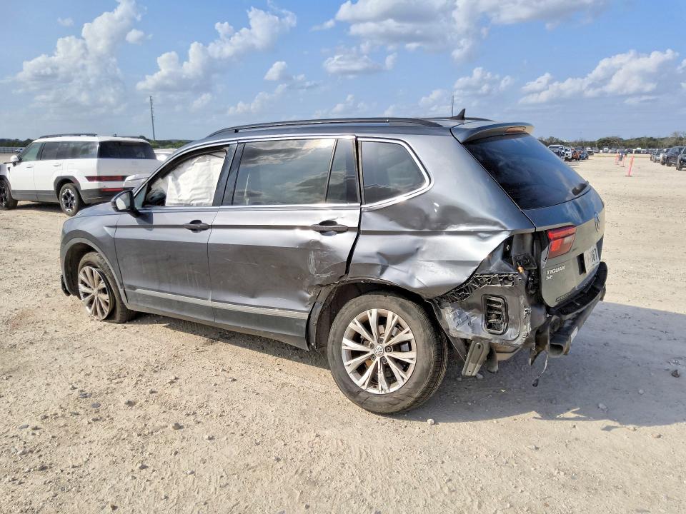 Продажа на аукционе авто 2018 Volkswagen Tiguan, vin: 3VV3B7AX3JM108866, номер лота: 63619486