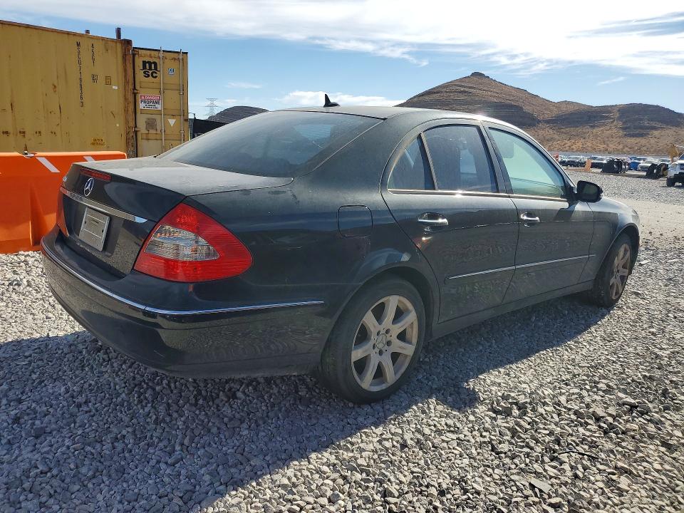 64970376 :رقم المزاد ، WDBUF56X97B055710 vin ، 2007 Mercedes-benz E مزاد بيع
