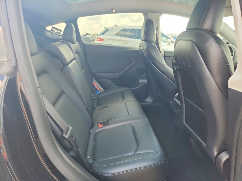 63114586 :رقم المزاد ، 7SAYGDEE2NF427749 vin ، 2022 Tesla Model  Y مزاد بيع
