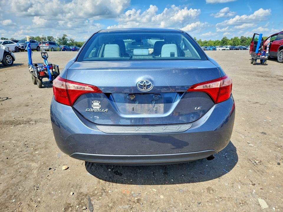 Продажа на аукционе авто 2018 Toyota Corolla, vin: 2T1BURHE5JC103262, номер лота: 64328876