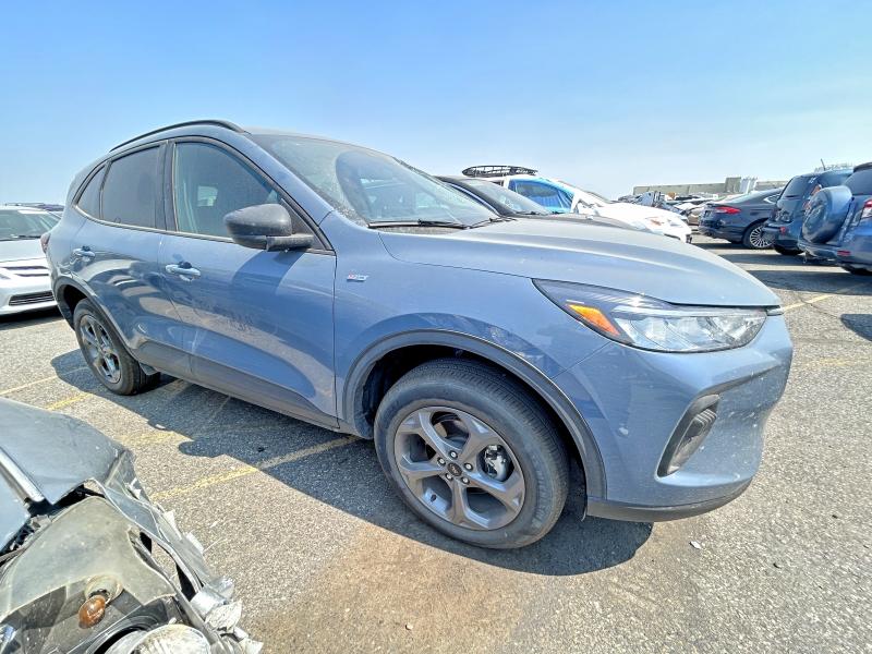 63129396 :رقم المزاد ، 1FMCU9MN6SUB07718 vin ، 2025 Ford Escape مزاد بيع