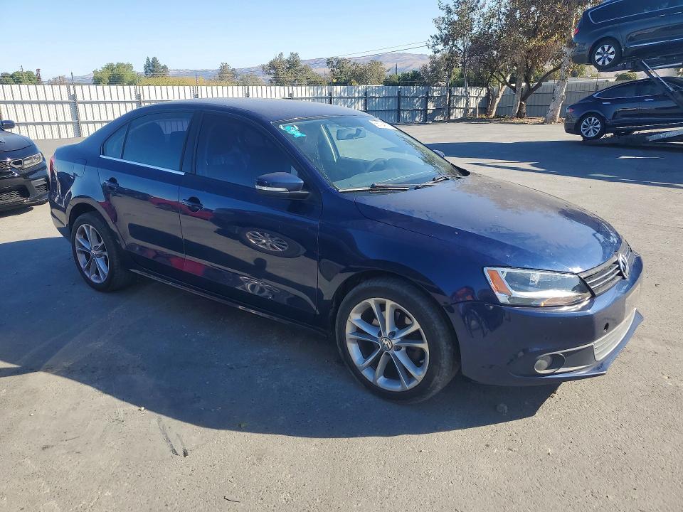 66794676 :رقم المزاد ، 3VWDP7AJ0CM131179 vin ، 2012 Volkswagen Jetta مزاد بيع