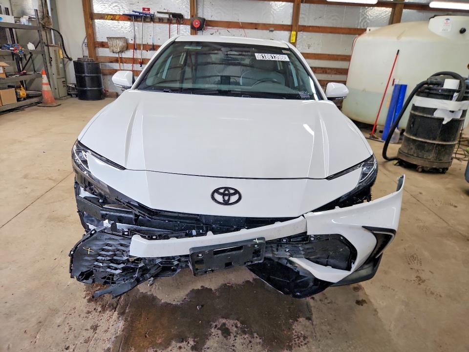 Продажа на аукционе авто 2025 Toyota Camry, vin: 4T1DAACK0SU183487, номер лота: 61861396