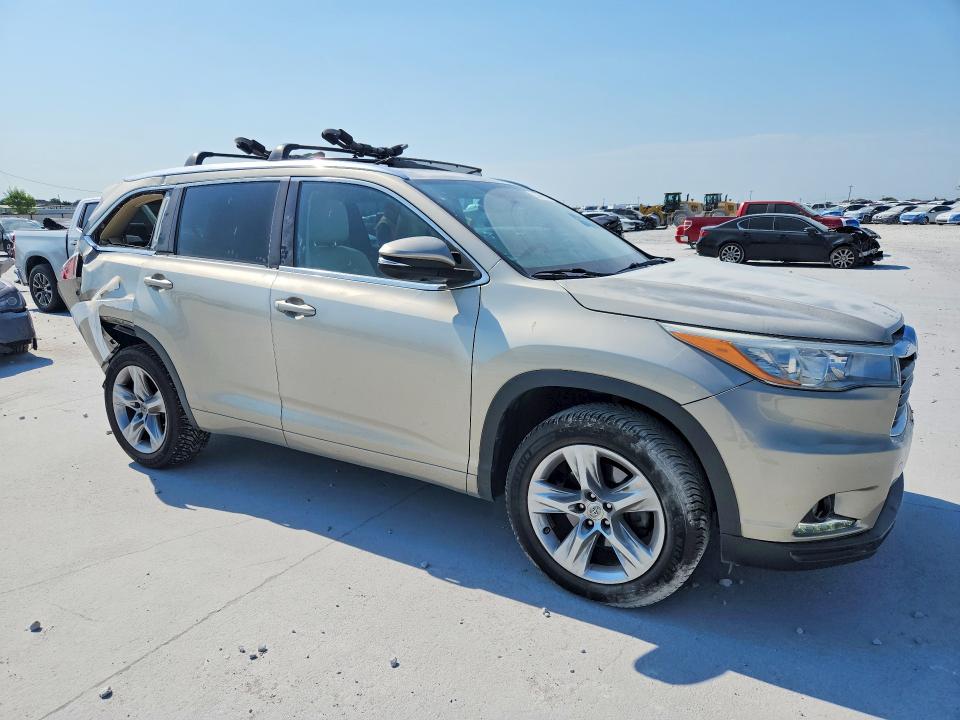 63320646 :رقم المزاد ، 5TDDKRFH4FS143116 vin ، 2015 Toyota Highlander مزاد بيع