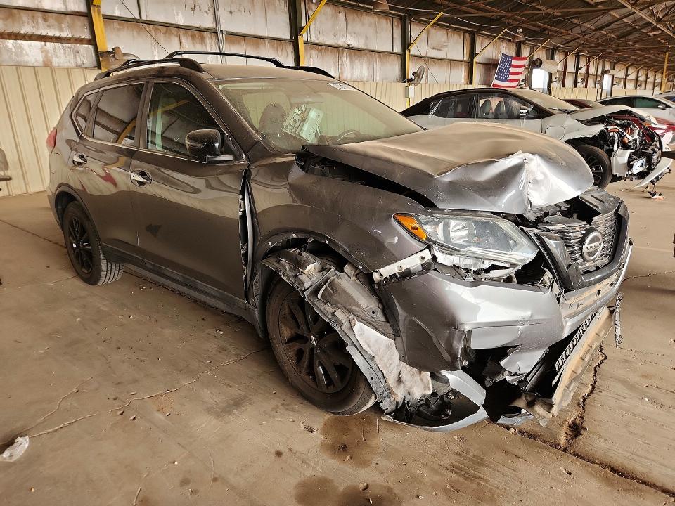 63017386 :رقم المزاد ، 5N1AT2MT0JC722396 vin ، 2018 Nissan Rogue مزاد بيع