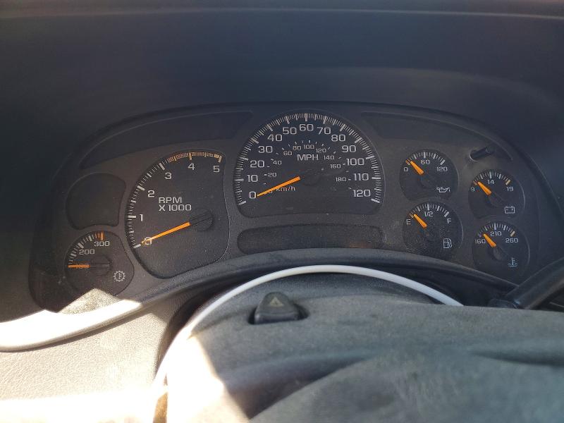 Продажа на аукционе авто 2004 Chevrolet Silverado, vin: 1GBJC33104F122883, номер лота: 64997676