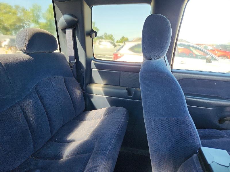 1999 Chevrolet Silverado მანქანა იყიდება აუქციონზე, vin: 2GCEC19T9X1143690, აუქციონის ნომერი: 65329506