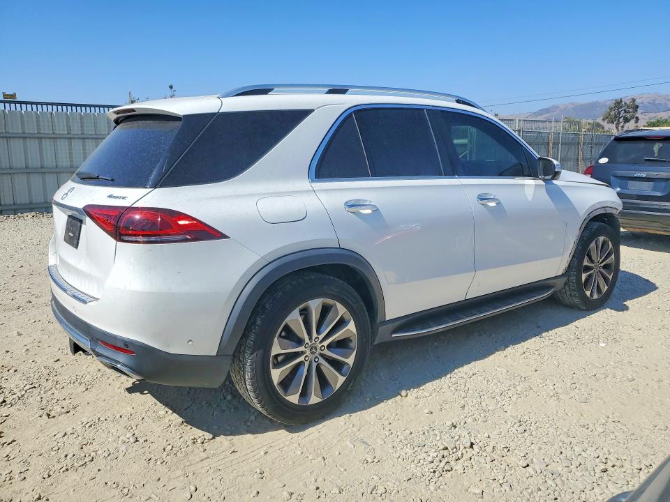 Продажа на аукционе авто 2020 Mercedes-benz Gle, vin: 4JGFB4KBXLA122496, номер лота: 64652866