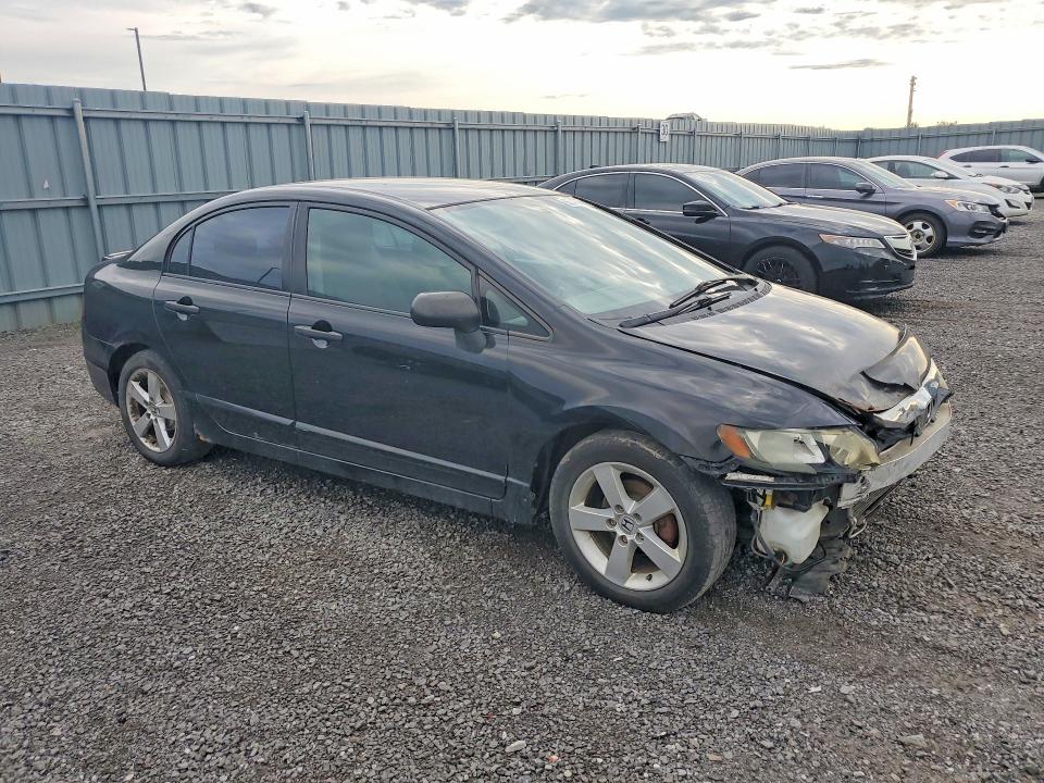 62446756 :رقم المزاد ، 2HGFA1F42BH100656 vin ، 2011 Honda Civic مزاد بيع