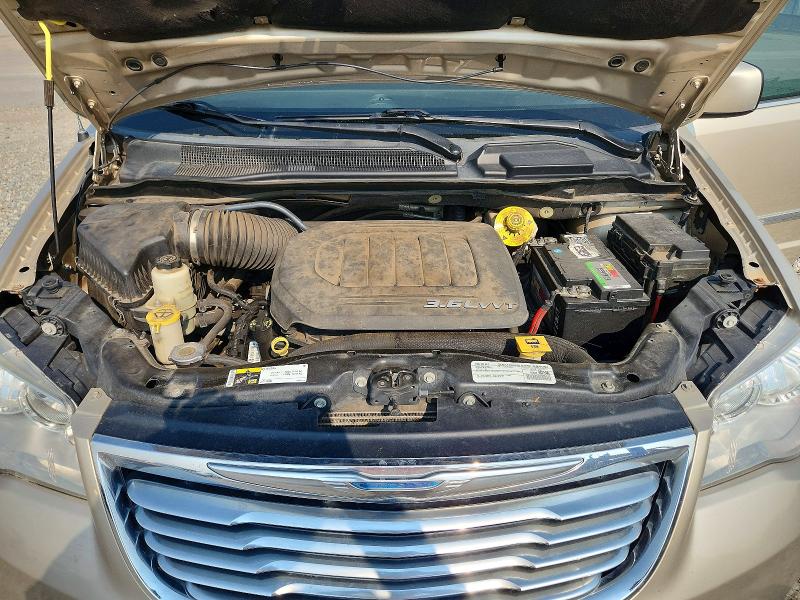 2016 Chrysler Town & Country მანქანა იყიდება აუქციონზე, vin: 2C4RC1BG9GR155953, აუქციონის ნომერი: 63851106