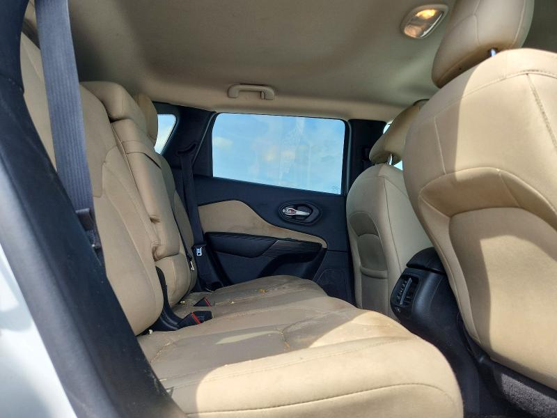 Продаж на аукціоні авто 2015 Jeep Cherokee, vin: 1C4PJLCB9FW532850, номер лоту: 64621916