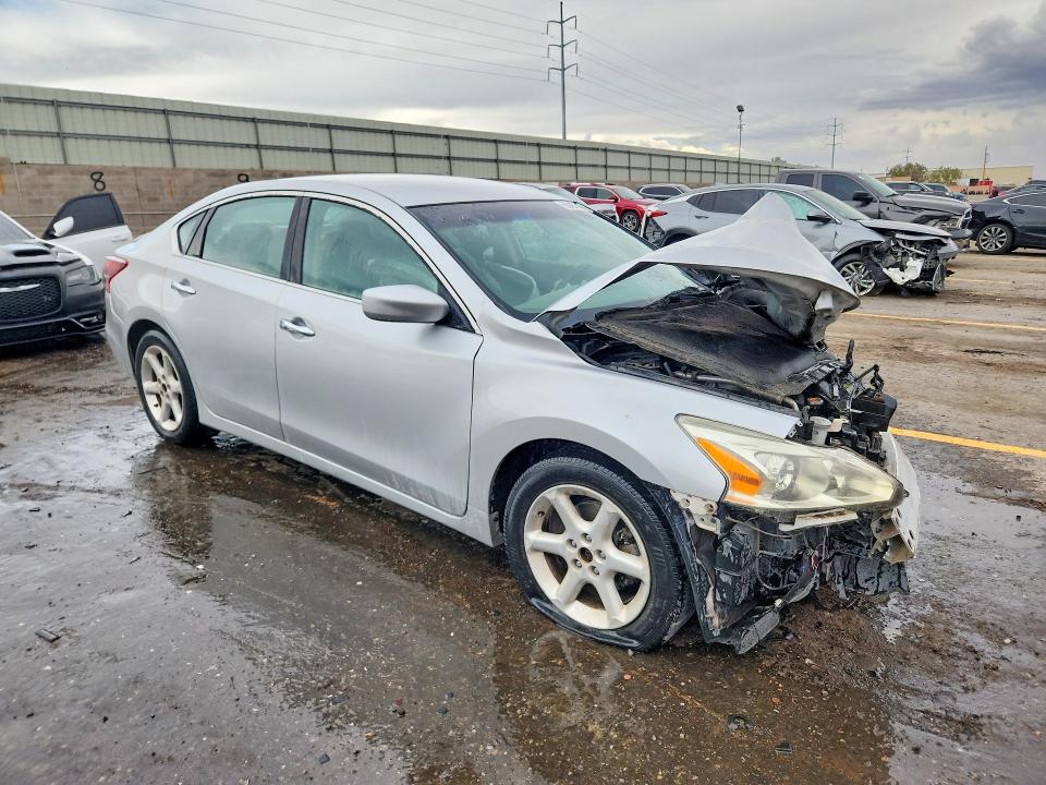 2014 Nissan Altima მანქანა იყიდება აუქციონზე, vin: 1N4AL3APXEC328529, აუქციონის ნომერი: 66483146