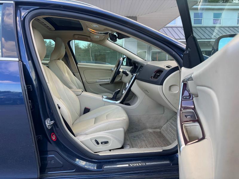 Продажа на аукционе авто 2015 Volvo V60, vin: YV140MEK6F1254733, номер лота: 66046286