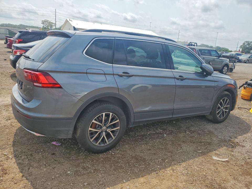 63495416 :رقم المزاد ، 3VV2B7AX6KM062821 vin ، 2019 Volkswagen Tiguan مزاد بيع