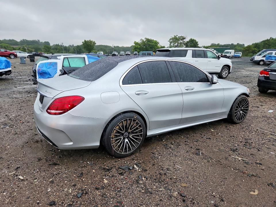 63944886 :رقم المزاد ، 55SWF4KB9FU060530 vin ، 2015 Mercedes-benz C مزاد بيع