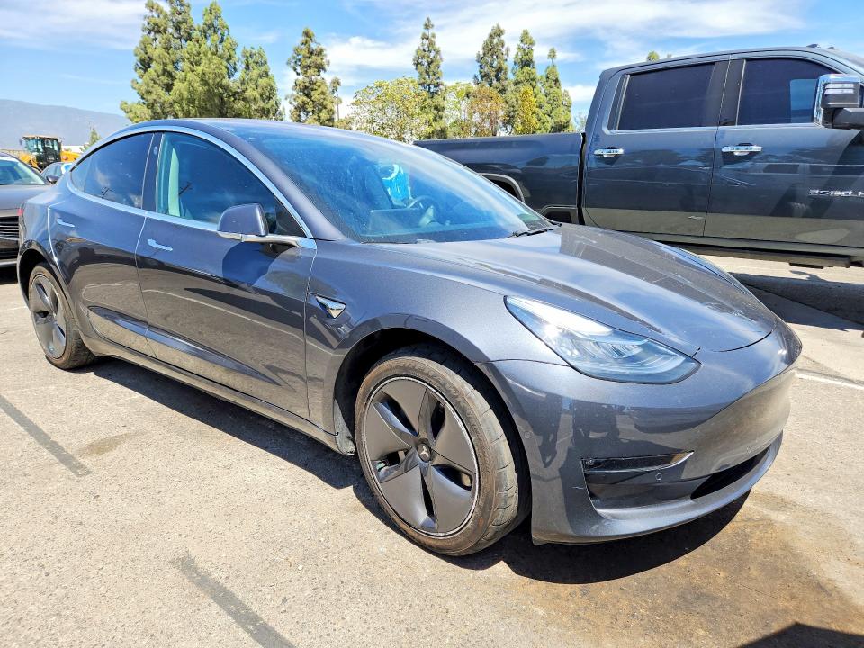 2018 Tesla Model 3 მანქანა იყიდება აუქციონზე, vin: 5YJ3E1EA0JF016398, აუქციონის ნომერი: 65715786