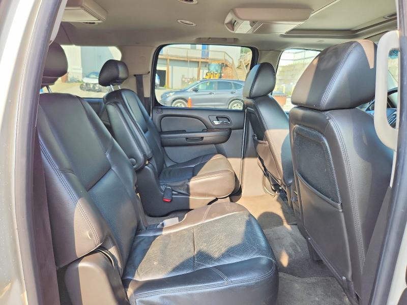 Продажа на аукционе авто 2009 Chevrolet Suburban, vin: 1GNFK36339R234561, номер лота: 64102886